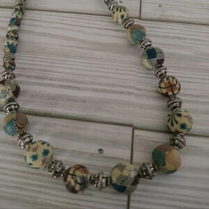 Viva beads necklace Handmade choker style silver Link Chain Multicolored Boho